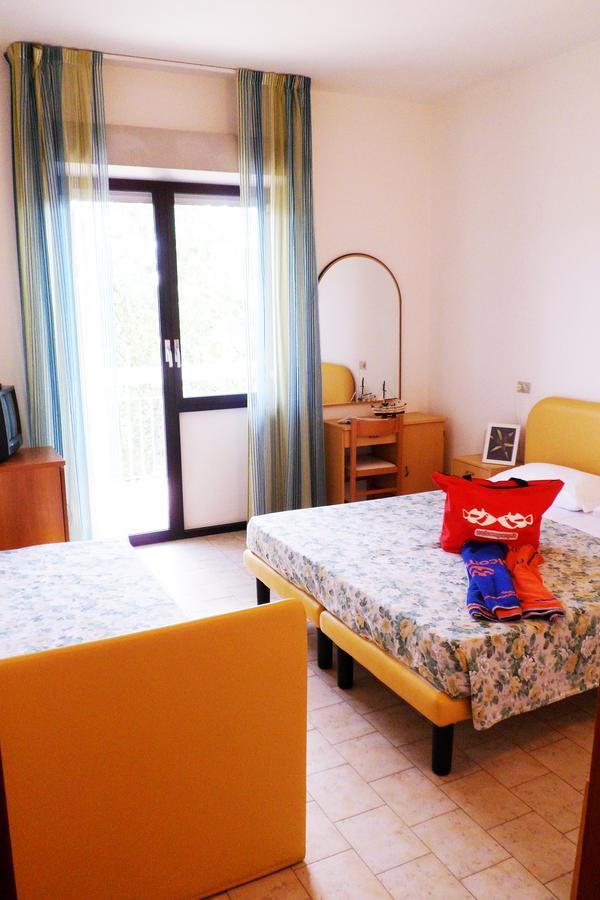 B&B Domus Mea Чезенатико Экстерьер фото